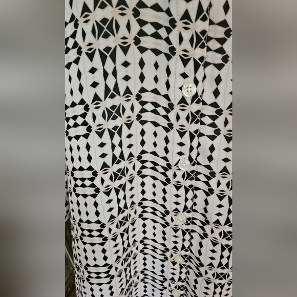 CAbi Style #784 Colony Club Shirt Dress In Size MED - Picture 8 of 12